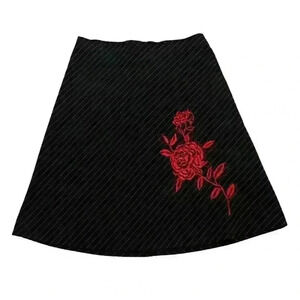 Vintage Y2K Size 7 Skirt Classic Pinstripe Rose Embroidered Gothic Dark Romantic